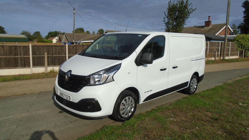 2017 Renault Trafic 1.6 dCi ENERGY 27 Business+ SWB Standard Roof Euro 6